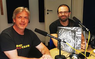Musiker Dave Jordan im Talk mit LeseWurm-Moderator Volker Stephan. (Foto: Katja Weber)