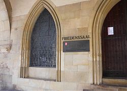 Am 15. Mai 2015 soll am Eingang zum Friedenssaal die frisch erworbene Plakette für das "Europäische Kulturerbe-Siegel" angebracht werden