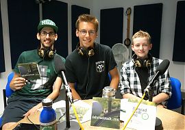 Simon Chrobak von "Fahrradstadt Münster" mit Luca Thomas und Nico Wendker. (Foto: Klaus Blödow)